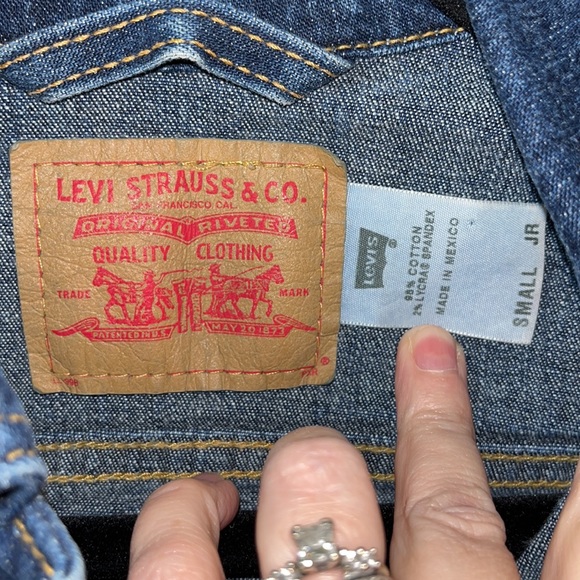 Levi's Denim Jacket Size S Juniors  G3 - Picture 2 of 7
